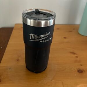 MILWAUKEE  pack out tumble